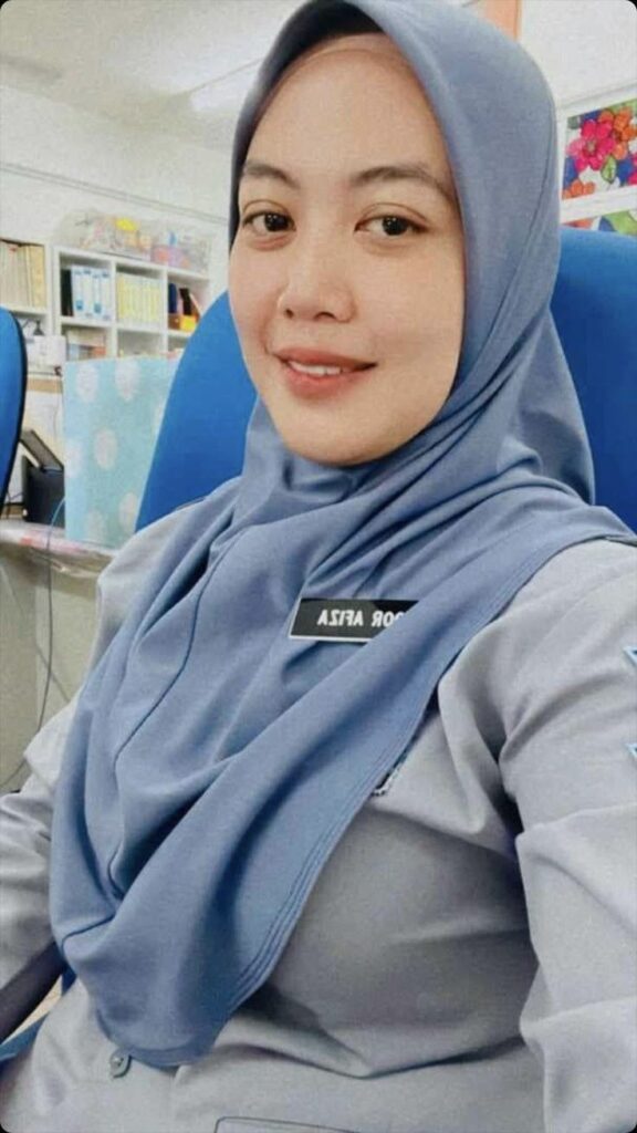 Ibu Guru Viral Jilbab Ungu Memberikan Pelayanan Memuaskan ke Murid Berprestasi Hot Yandex New